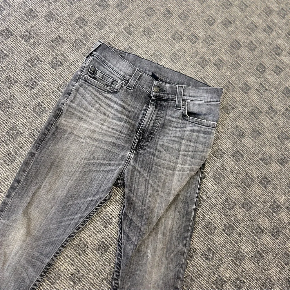 Marco No Flap SE True Religion Washed Gray Pocket-Embroidered sz 30